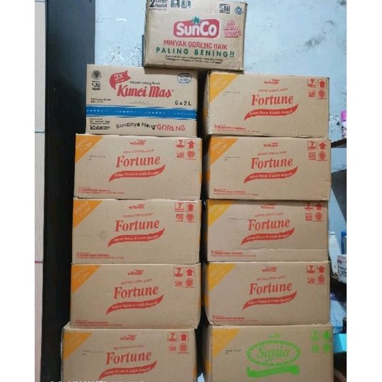

Minyak Fortune 2 liter 1 dus (isi 6 pouch)