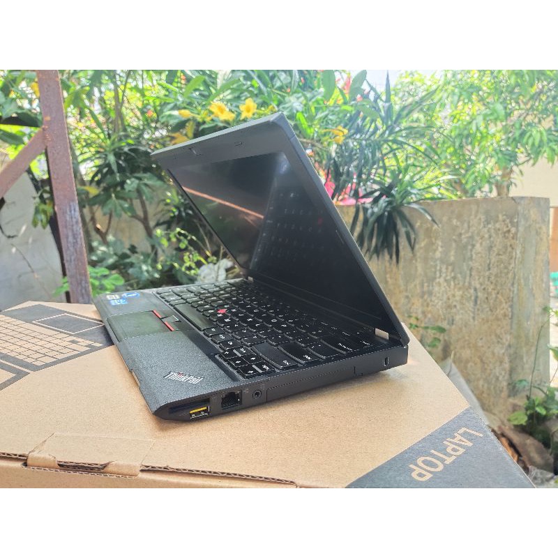 Leptop  Thinkpad X230 i5 Gen3 8GB/120GB SSD Super Murah