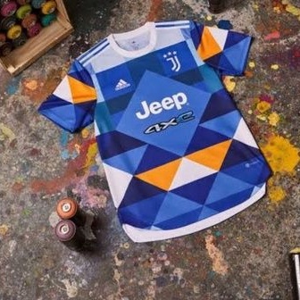 Juventus 4th Jersey 21/22 x Kobra
