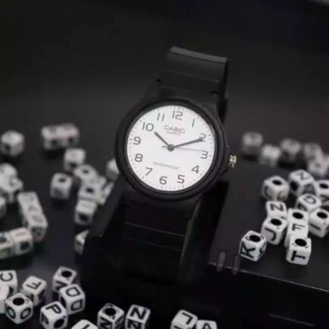 3.3 LNS - Jam Tangan Rubber Monochrome