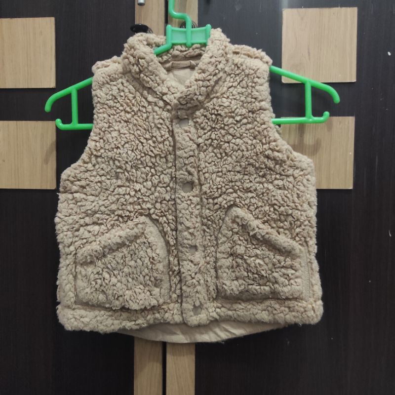 Vest Uniqlo anak Thrift Preloved Like new
