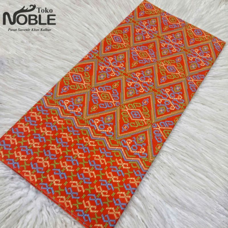 Kain Katun Motif Etnik Kalimantan