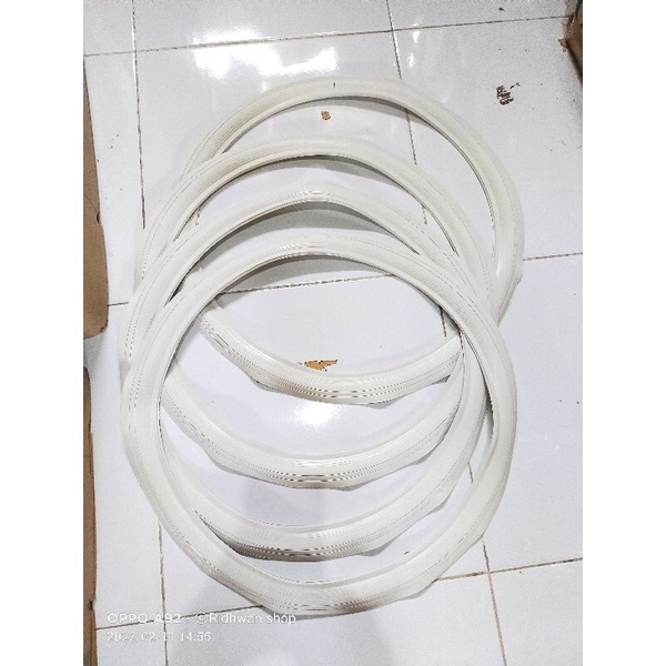 LIS BAN LIS VELK RING 17 RING 14