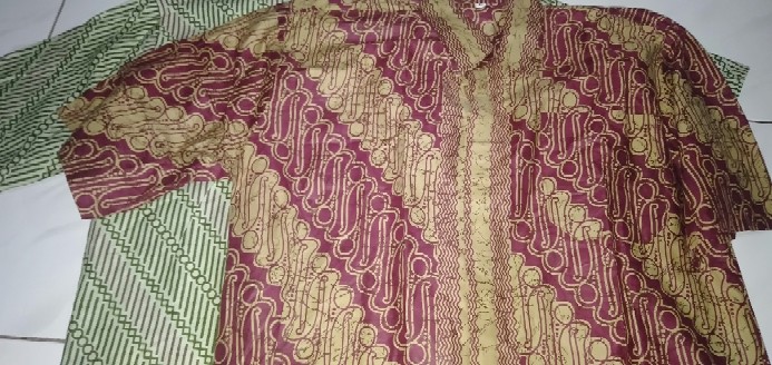 Batik Trusmi Hem Batik Pria Lengan Pendek Motif Parang Kecil
