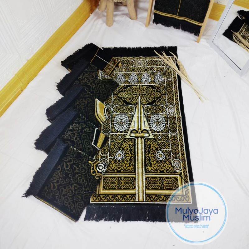 Sajadah Turki Kiswah Midi Sejadah Hitam Bahan Bludru Ukuran 55x110cm