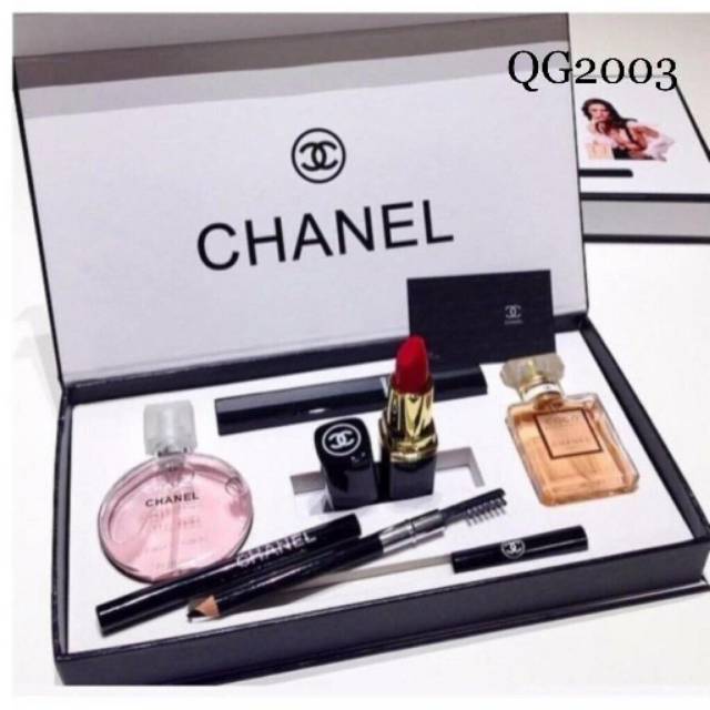 Chanel Parfume dan Makeup Set 5in1 #QG2003