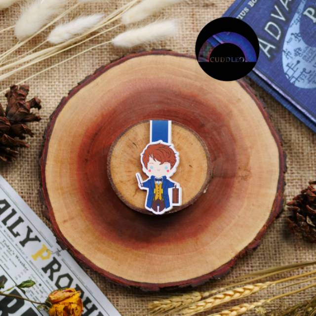 

Fantastic Beasts Magnetic Bookmark (Newt Scamander)