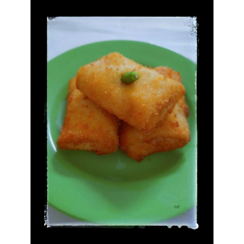 

Risoles/rougut/smoke beef/kue basah/kue/tradisional