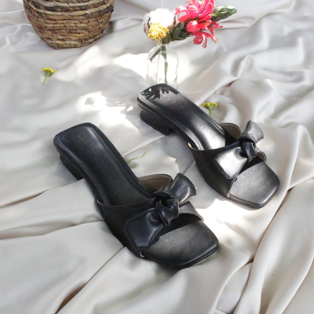 Clarabelle Bluma Sandal Wanita