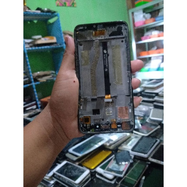 LCD Touchscreen Plus Frame Hisense L697 Pureshot Plus 2 Ori Copotan HP