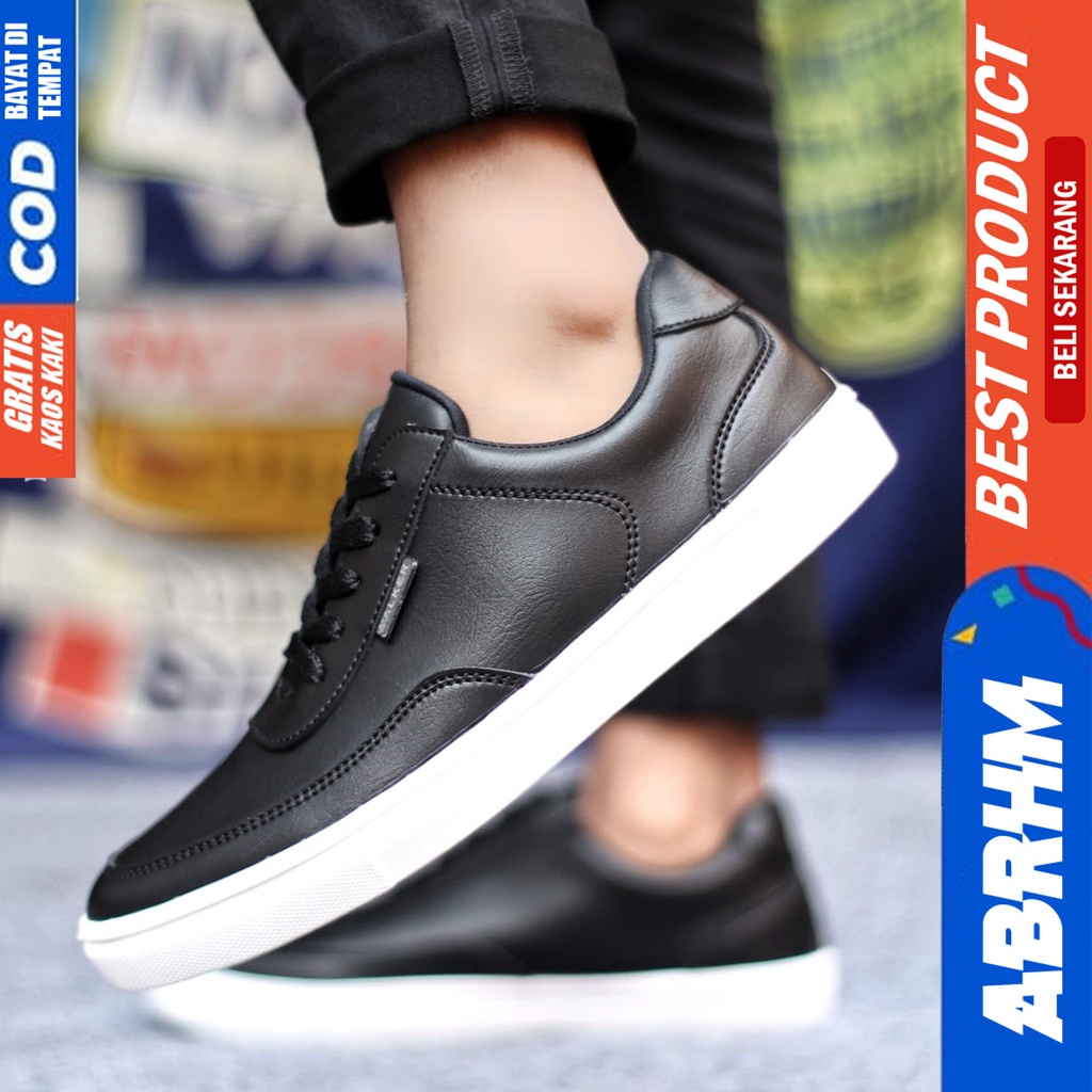 Sepatu Casual Pria Sneakers Hitam Kasual Kulit Pu Kekinian Kerja Kuliah Kantor Fashion Shoes Terbaru ABRHM TIAGO