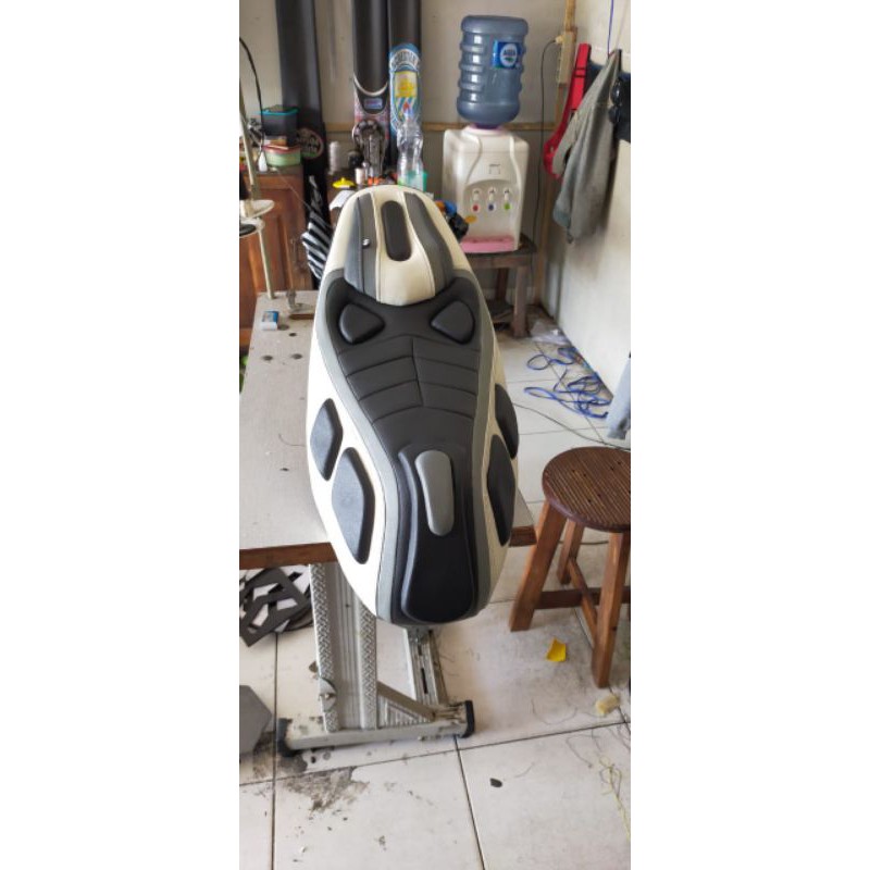 Jok Vario 125 old modif predator mb-tech