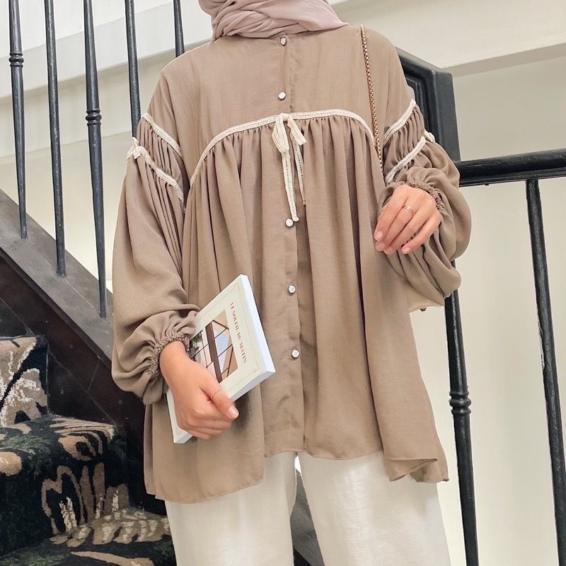 LILA BLOUSE RENDA