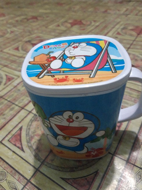 Mug  + Tutup Melamine Doraemon