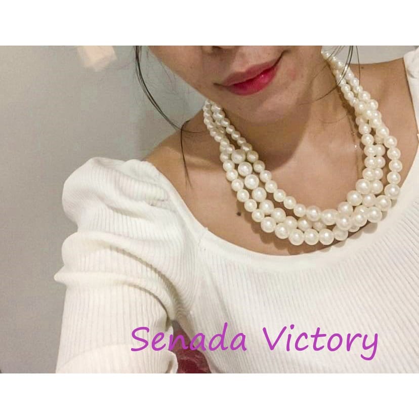 Senada Victory Kalung Susun Pesta Mutiara Tiga layer Putih Aksesoris Wanita SKPM01