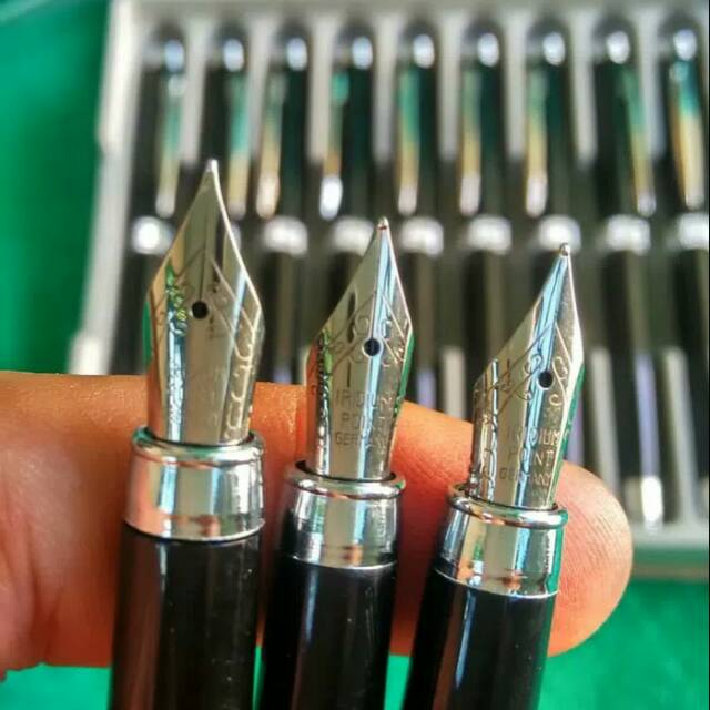 

PEN FOUNTAIN PENA FOUNTAIN PENA A-8 BLACK PENA COCOL