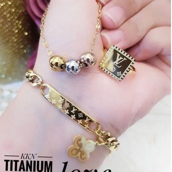 TiTanium set perhiasan wanita p62