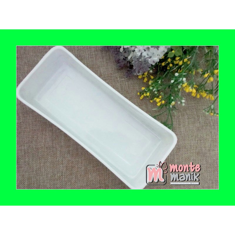 

Wadah Manik-Manik Putih BOX-09 Craft Shop Online