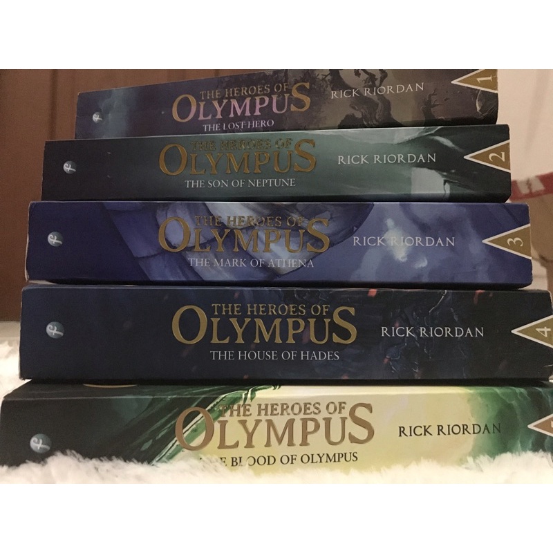PRELOVED HEROES OF OLYMPUS SET
