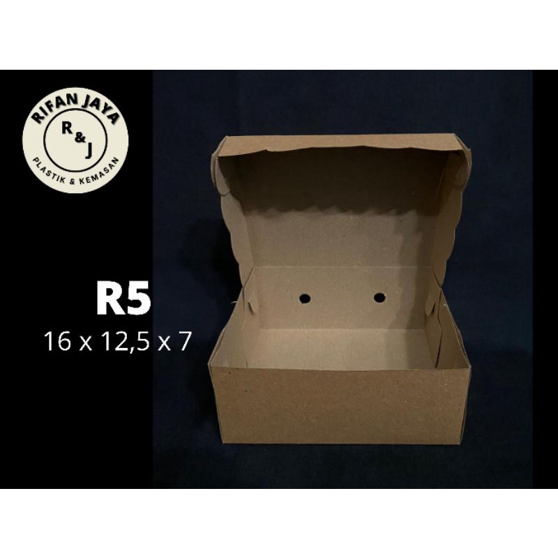 

KOTAK KUE / DUS JAJAN R5 (Kraft) coklat uk. (P x L x T) 16cm x 12.5cm x 7cm