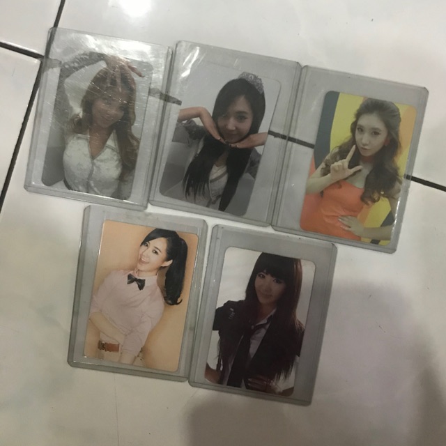 SNSD GIRLS GENERATION OFFICIAL PHOTOCARD (HOOT MR TAXI GEE JAPAN)