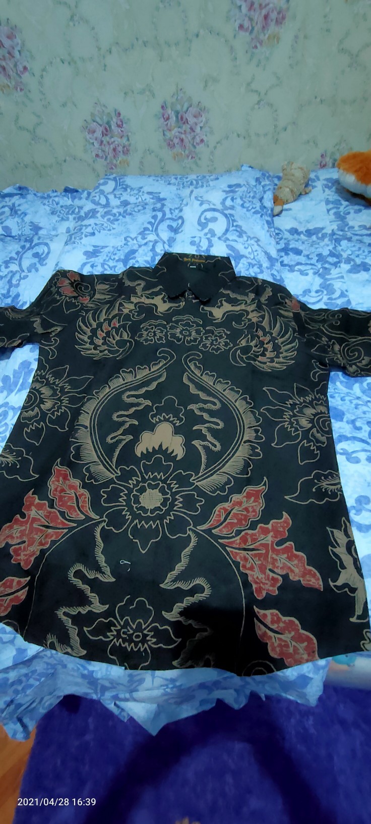 Prabowo Kemeja Batik Pria Lengan Panjang Slimfit Katun Printing Hem Baju Atasan Kantor Modern
