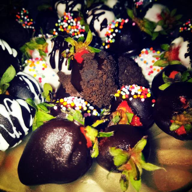 

Strawberry Choco Dipped