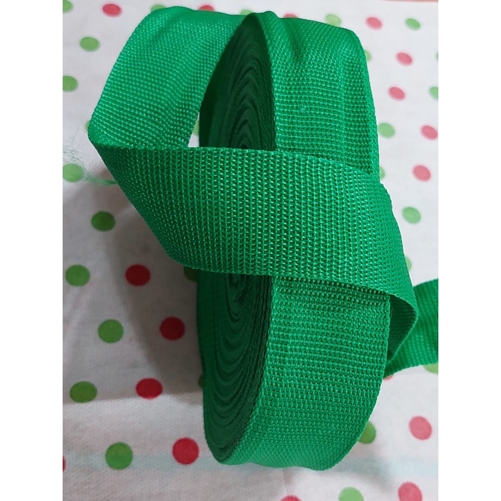 

Bisban Warna Hijau Daun 3,8cm x 25 Yard