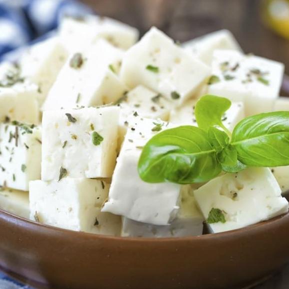 

BISA BAYAR DITEMPAT Keju Susu Kambing Bogoatta - Feta Goat