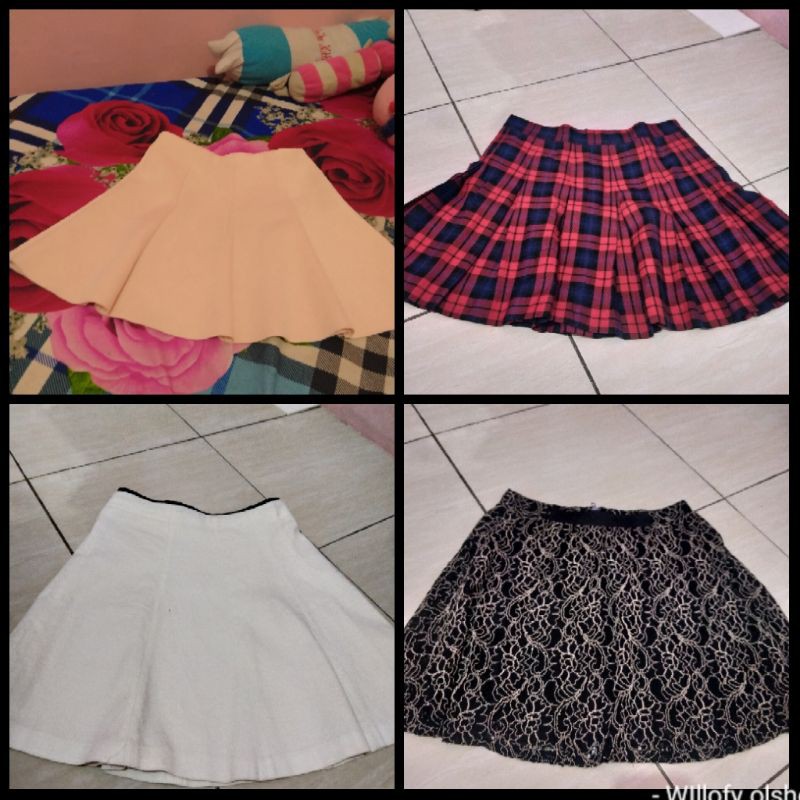 Preloved mini skirt Zara