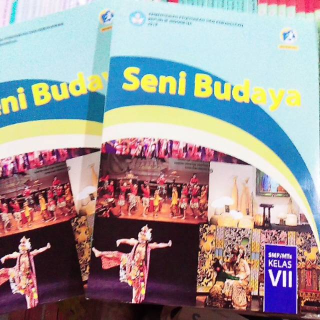 

seni budaaya kelas 7 SMP