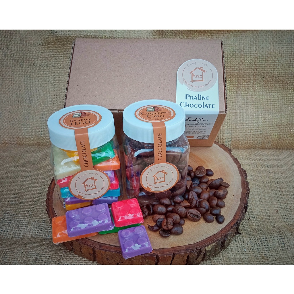 

Paket TPK21 Cokelat Praline Cappucino Coffee & Rainbow Lego / Custom Chocolate Mini Packaging