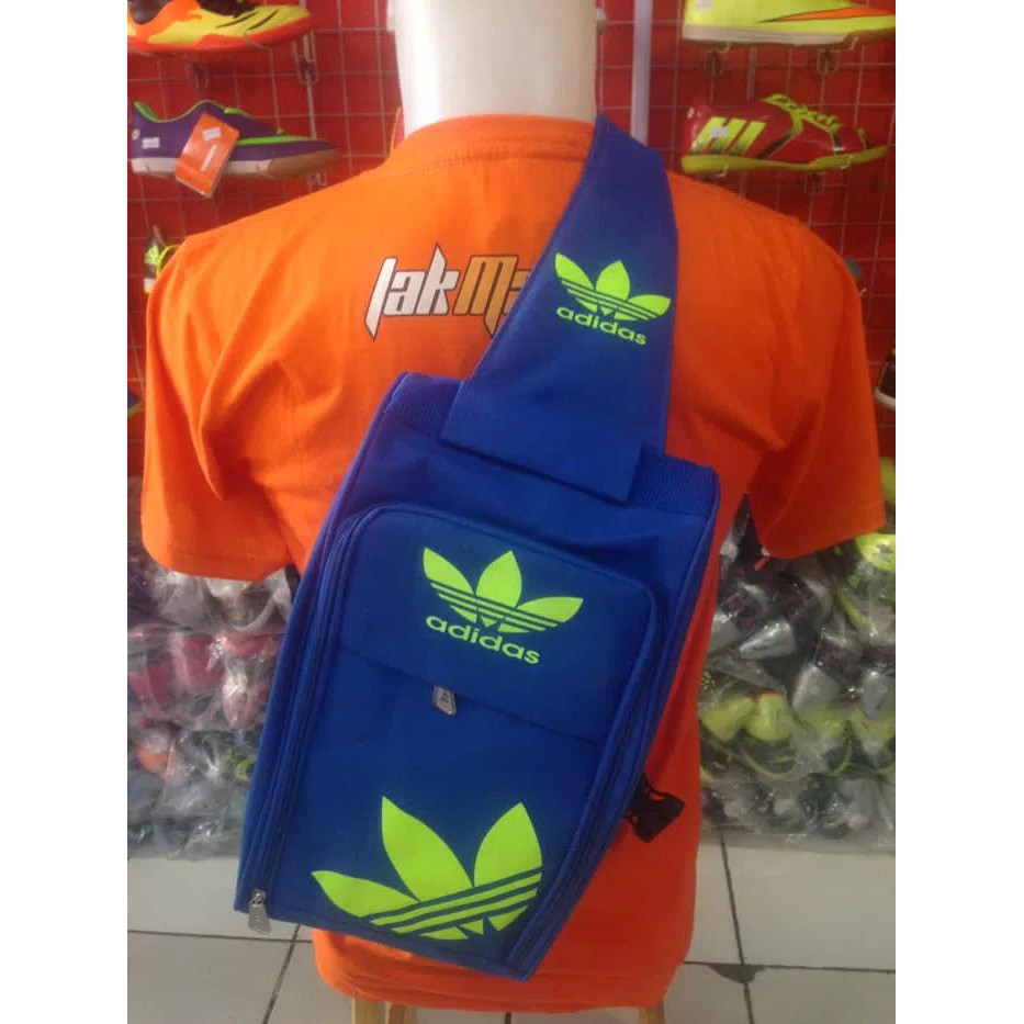 Tas Sepatu Futsal / Bola Adidas Terbaru