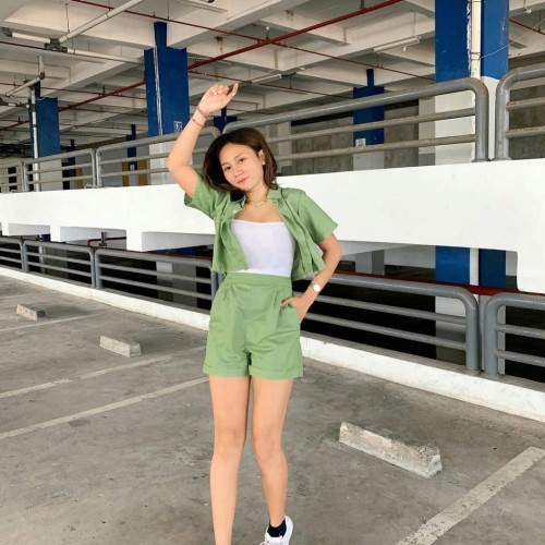 Satu Setelan Crop Top KAncing Celana Pendek Harga Khusus Terbatas!!!