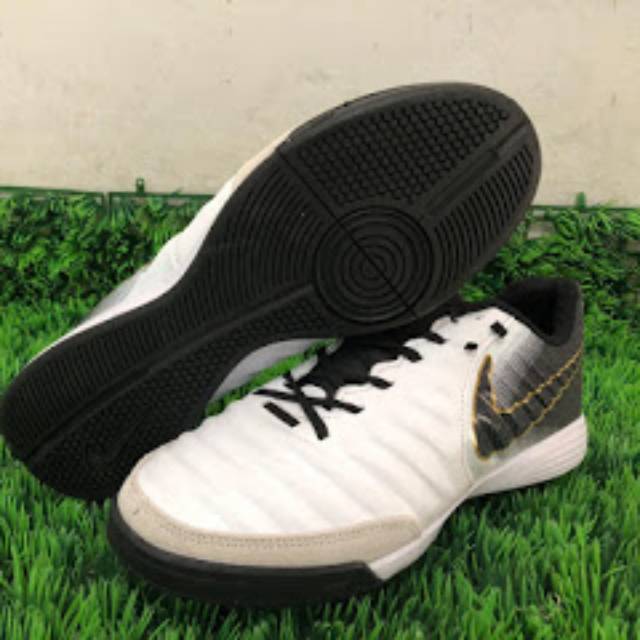 Sepatu Futsal Nike Tiempo Legend VII Pro IC - WhiteBlack