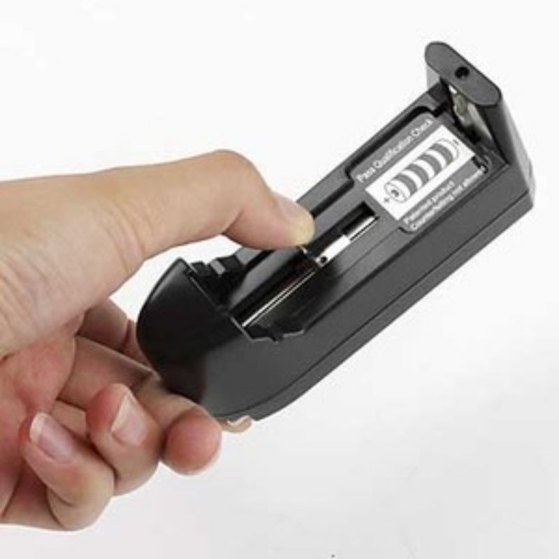 CHARGER BATERAI 18650 1 SLOT / CAS AN BATERAI