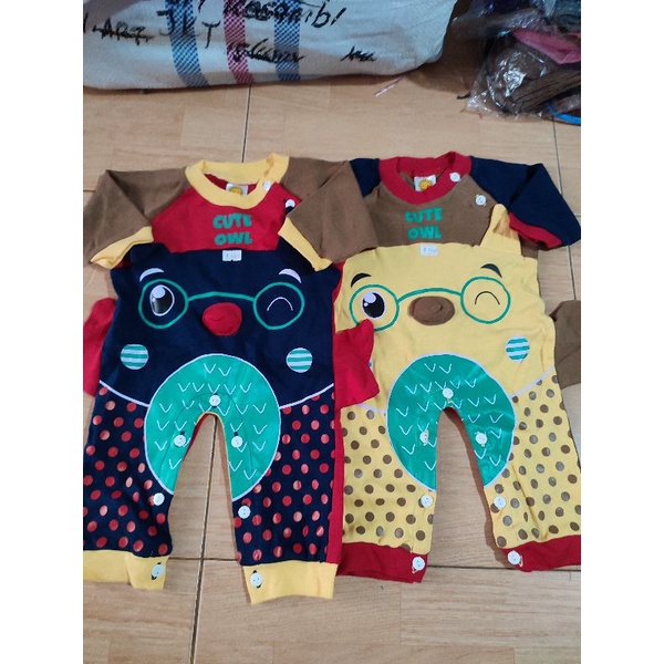 Jumper bayi karakter 6 - 9 bulan