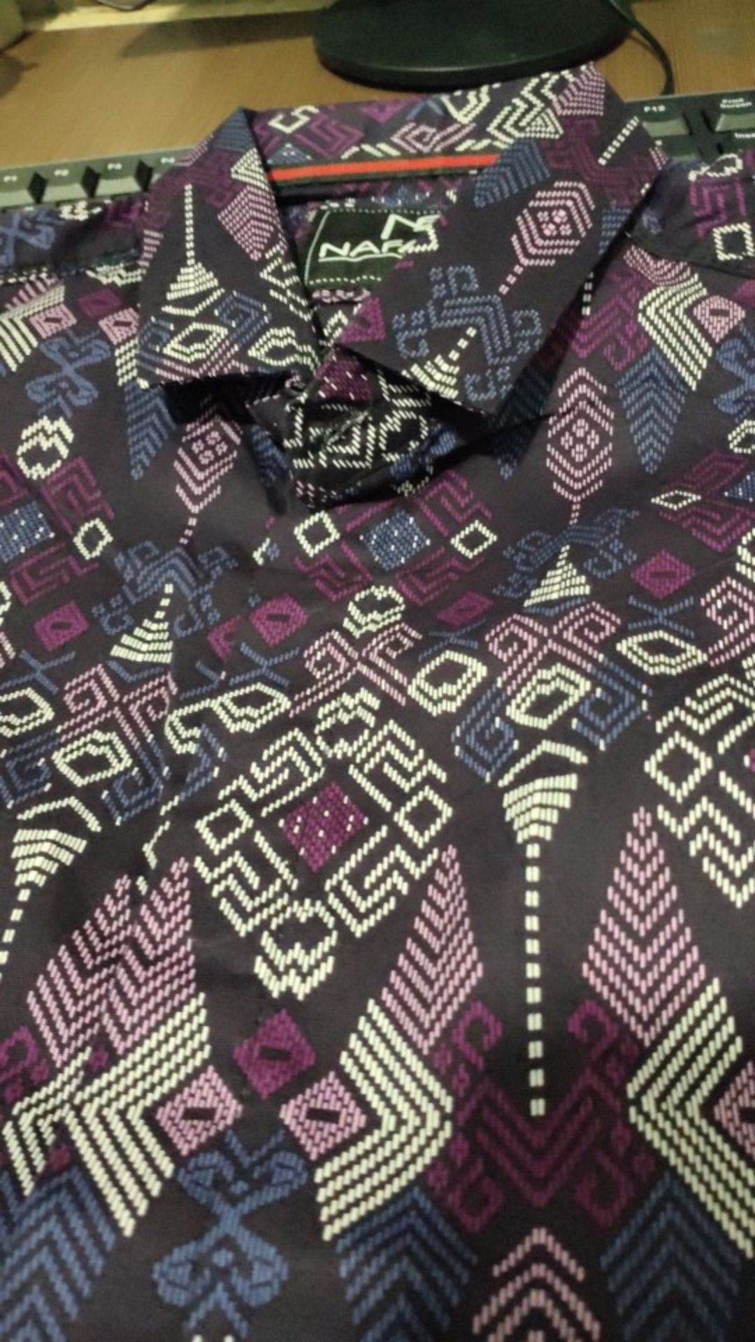 [blessing] 6500 Kemeja Batik Pria Slimfit Songket Ungu Long Murah