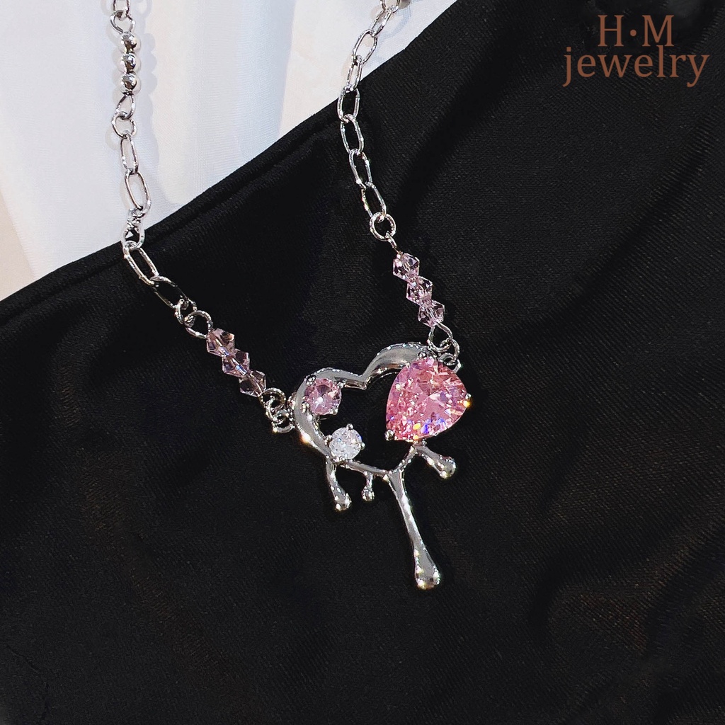 Kalung Rantai Dengan Liontin Kristal Bentuk Hati Warna Pink Untuk Wanita