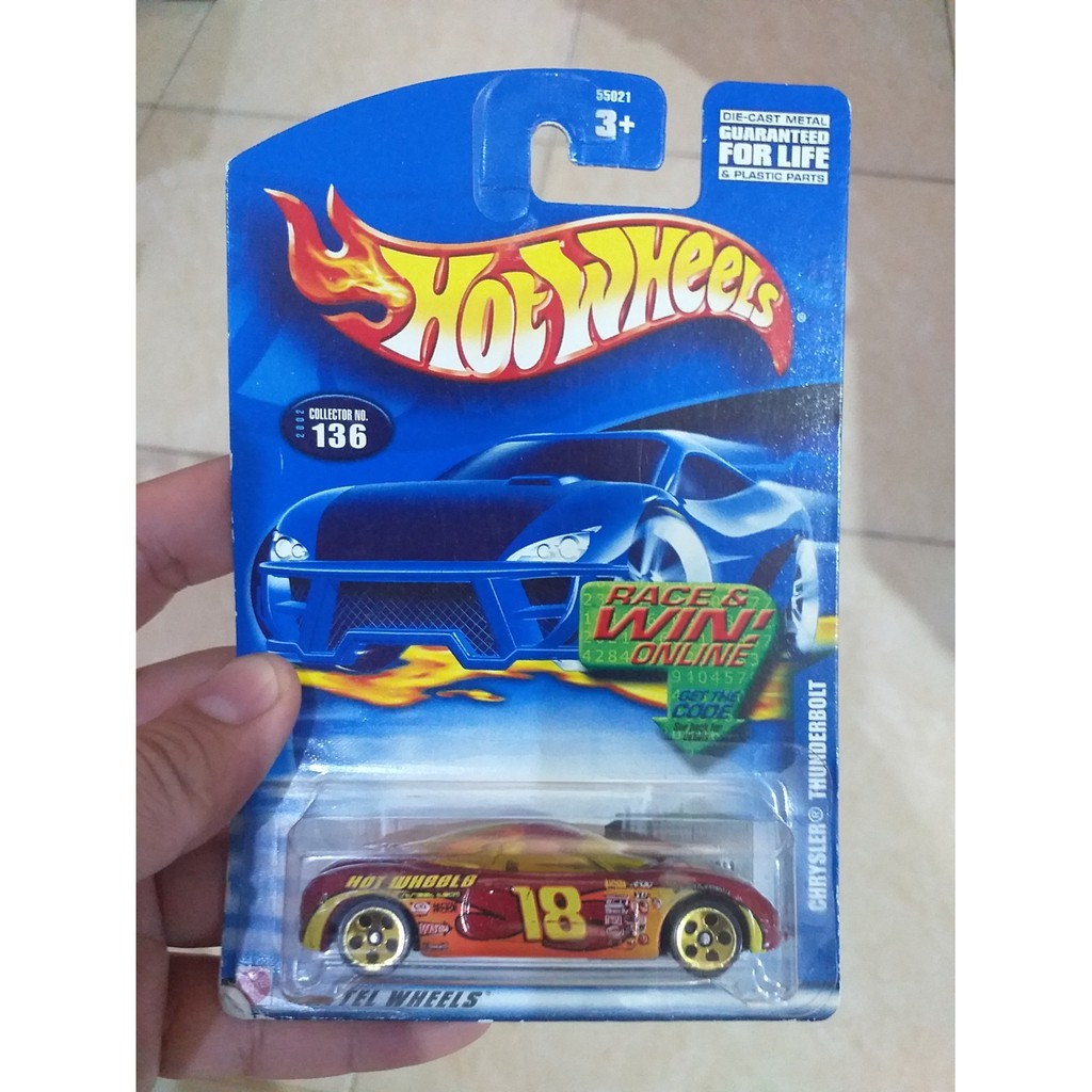 HOT WHEELS CHRYSLER THUNDERBOLT MERAH TAMPO 18