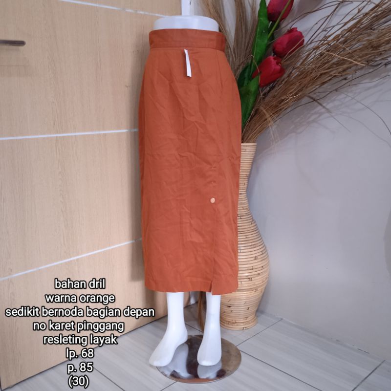 PRELOVED ROK  MURAH//BAWAHAN PREMIUM, PAKAIAN BEKAS PL LAYAK PAKAI-37