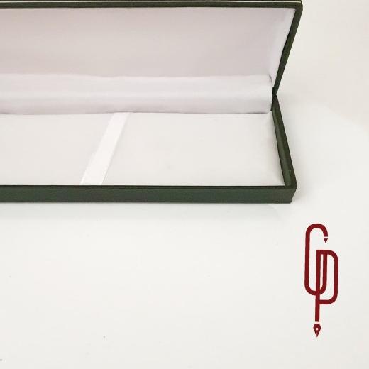 

➵ Box Pulpen Ekslusif / Kotak Pulpen Ekslusif Kain ✮