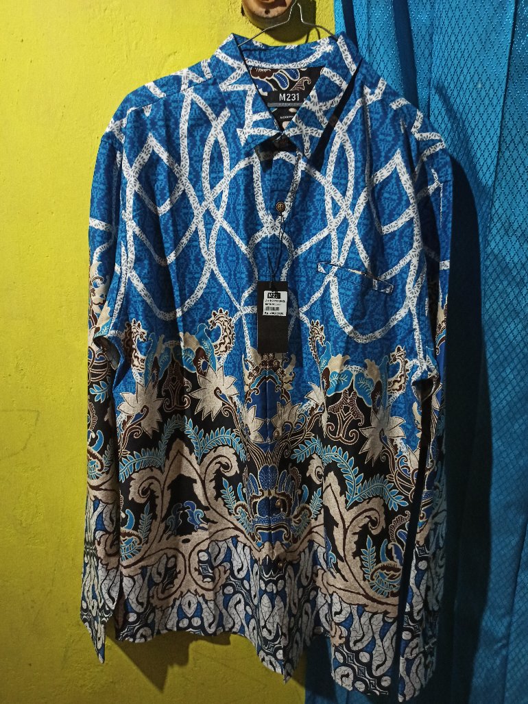 M231 Kemeja Pria Batik Panjang Biru 1728