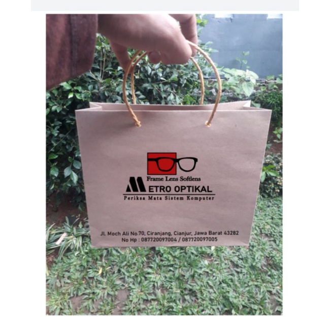 

custom paperbag T18 x 21 x 10