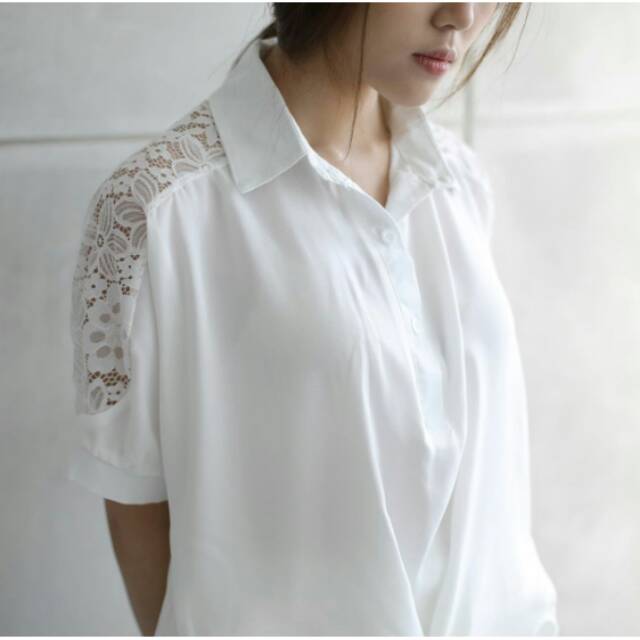 Erica brokat blouse / blouse brokat