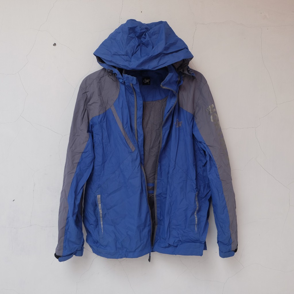 Jaket/Bomber/Jaket Gunung/ Parka Second (Size XL)