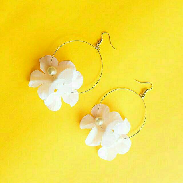 EARING NADIA MULYA SUMMER FLOWER