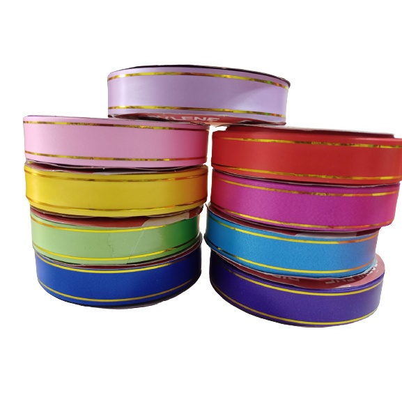 

Pita kado lis mas / pita bunga 3/4 inch Per Roll