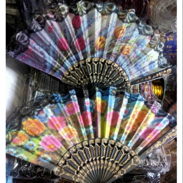 Souvenir Pesta - Kipas Spanyol