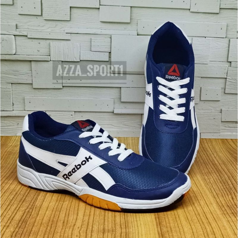 sepatu pria reebok badminton